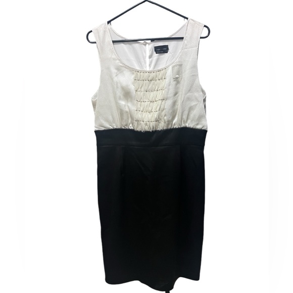 Max & Cleo Dresses & Skirts - Black Skirted White Beaded Ruffle Sleeveless Professional Dress Size L Womens 14